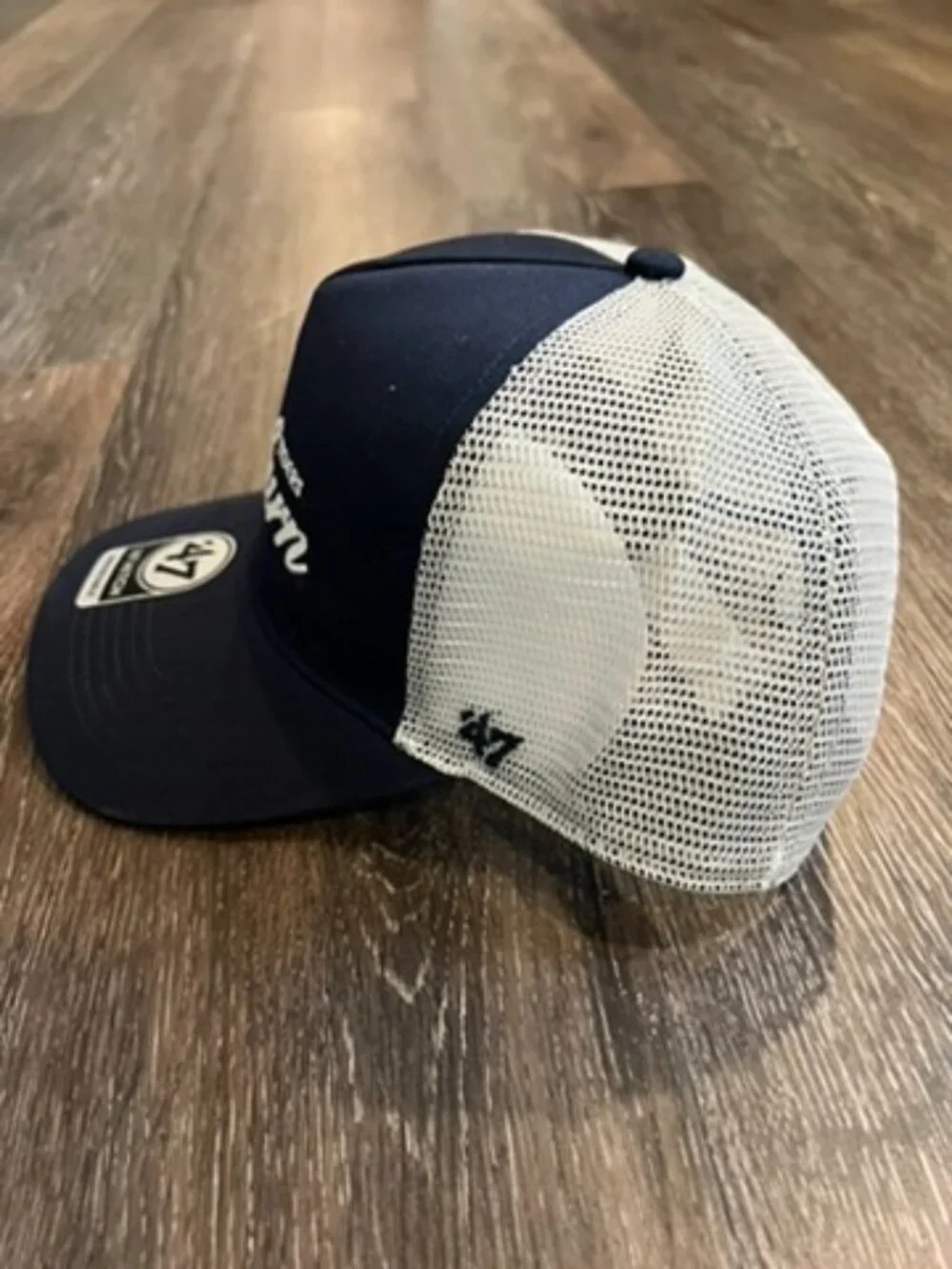 Auburn Tigers ’47 Hitch Trucker Hat Navy Cream OSFA NWT